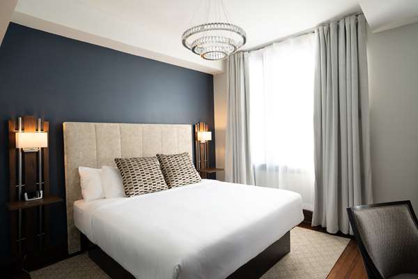  - Esquire Hotel Gastonia