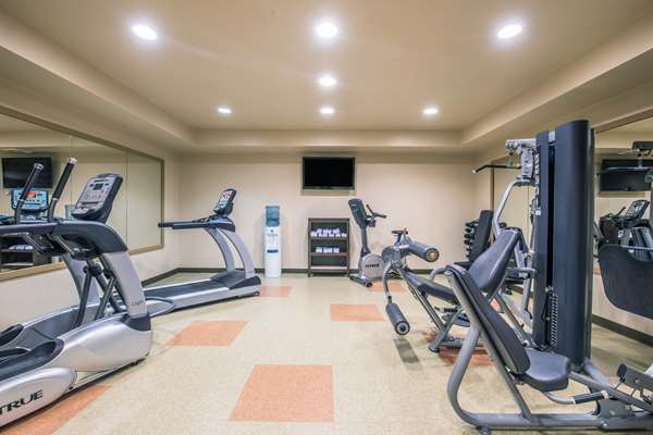Fitness/ Exercise Room - Clarion Hotel & Suites Williston