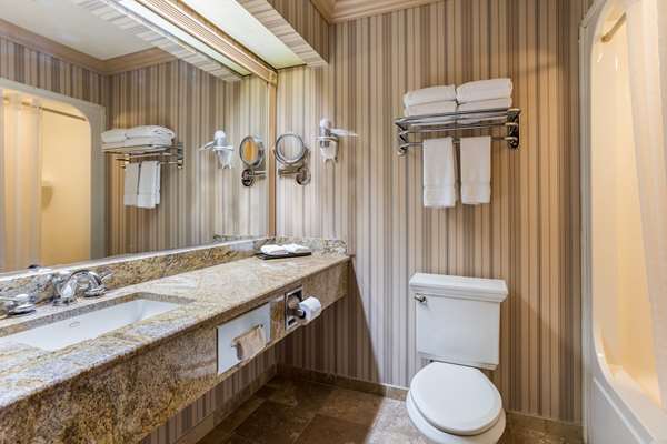  - Traditions at the Glen Hotel & Spa Johnson City