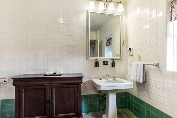  - Traditions at the Glen Hotel & Spa Johnson City