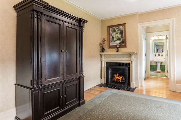 Suite - Traditions at the Glen Hotel & Spa Johnson City