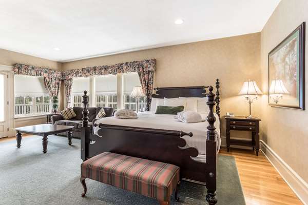 Suite - Traditions at the Glen Hotel & Spa Johnson City