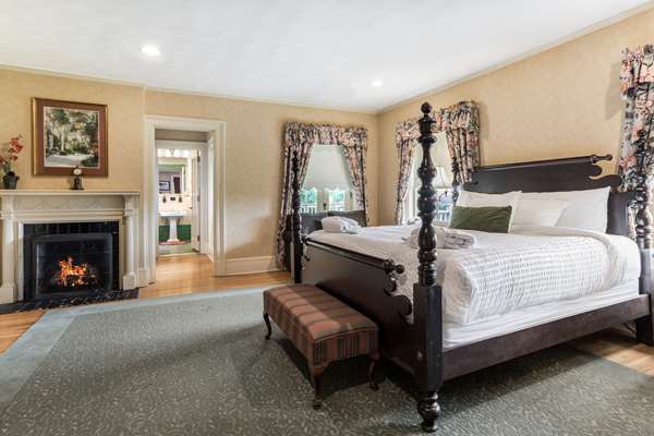 Suite - Traditions at the Glen Hotel & Spa Johnson City
