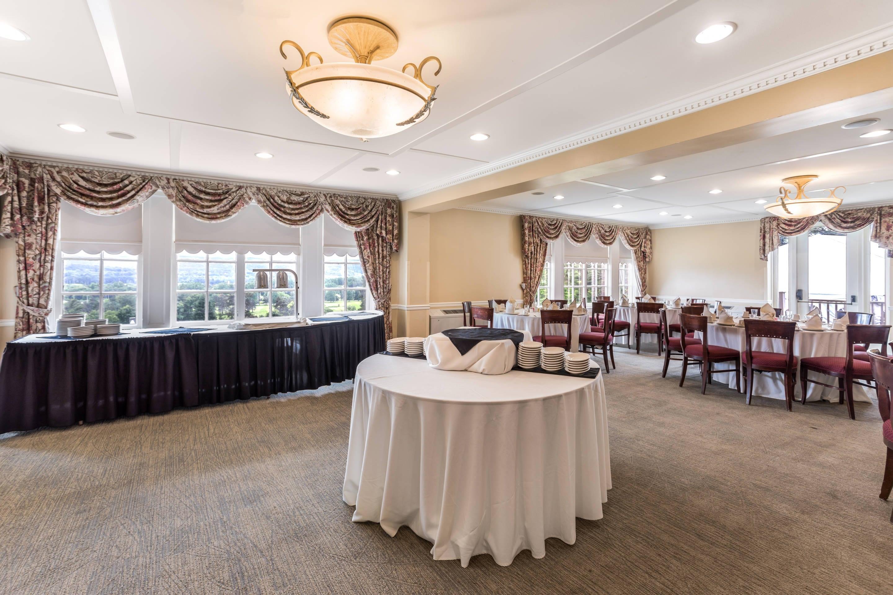 Spalding dining room
