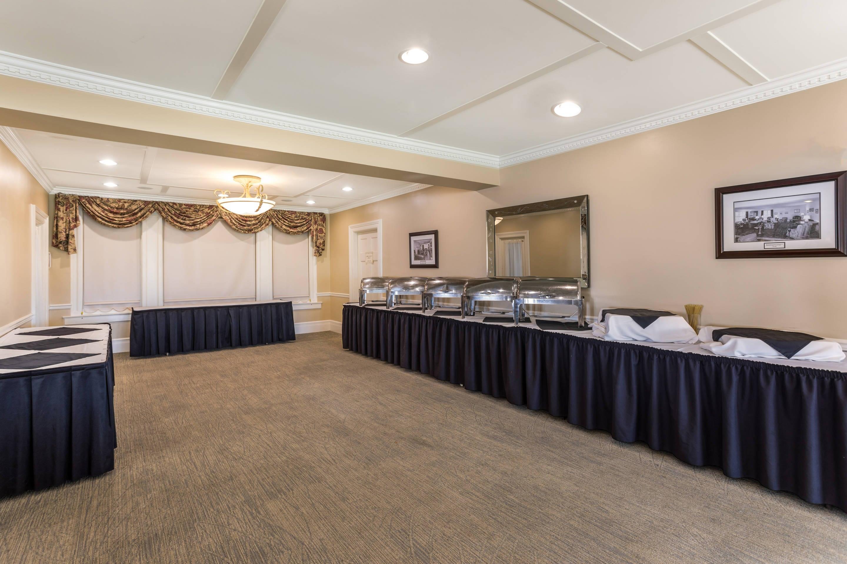 Spalding dining room