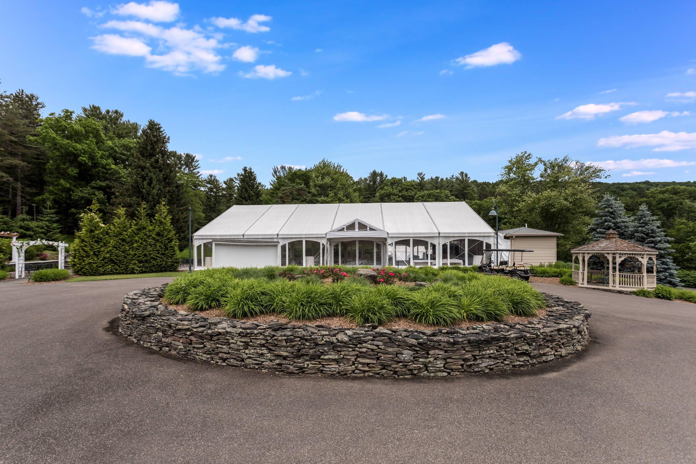 Glenview tent