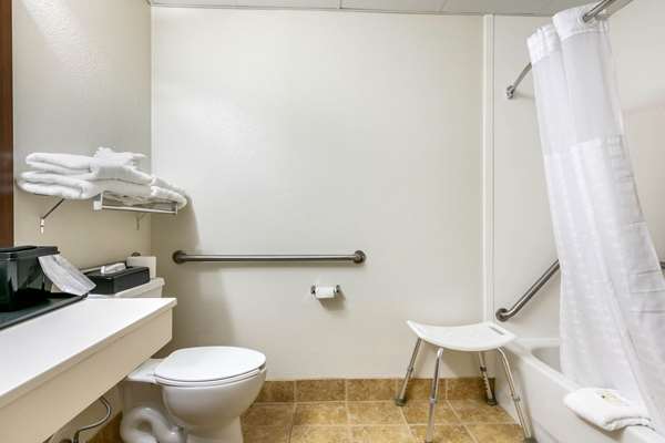  - Quality Inn Monteagle