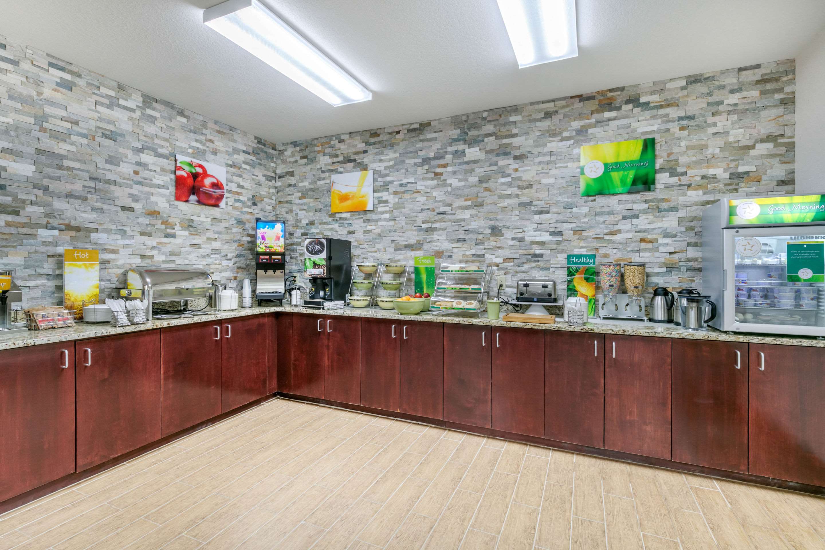 Breakfast area
