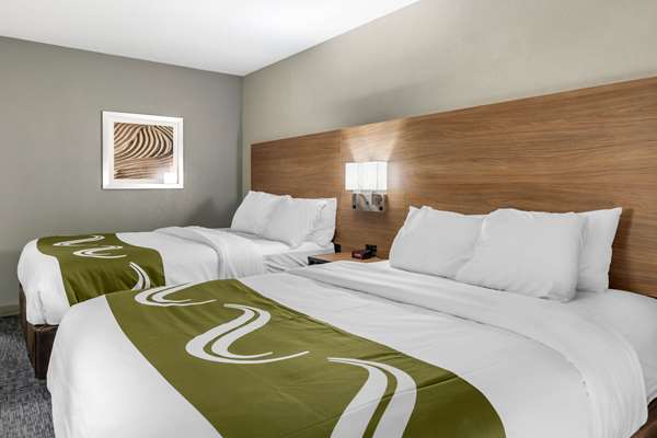  - Quality Inn Downtown San Antonio - I-10 & I-35, Exit 155B