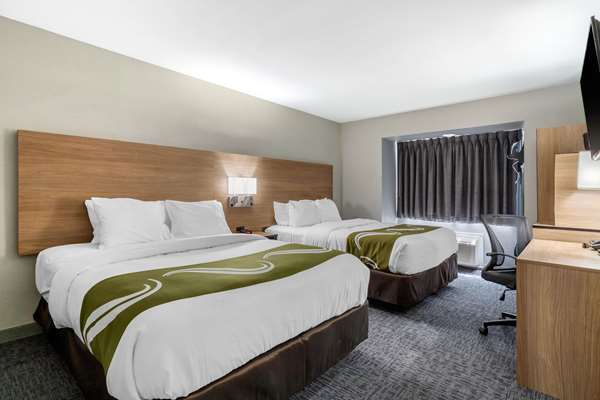  - Quality Inn Downtown San Antonio - I-10 & I-35, Exit 155B