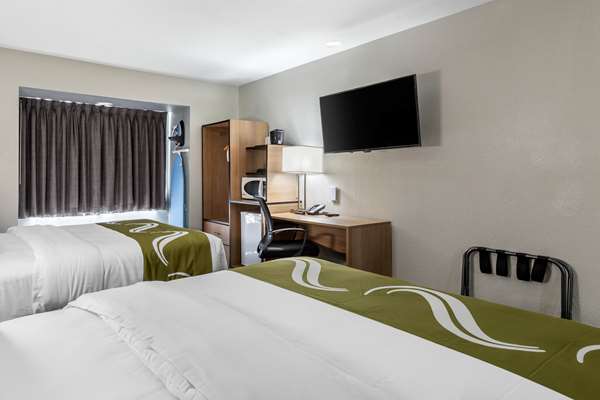  - Quality Inn Downtown San Antonio - I-10 & I-35, Exit 155B