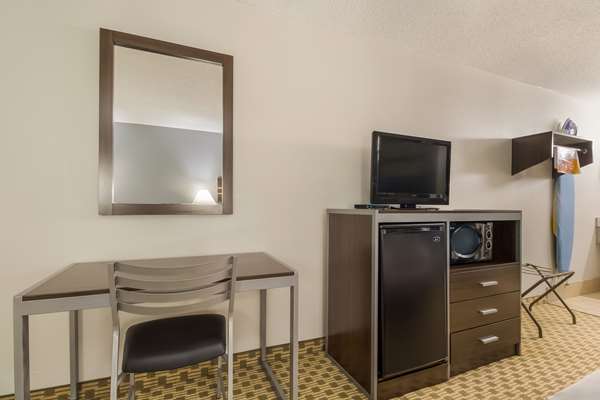  - Quality Inn Madisonville - I-45, Exit 142