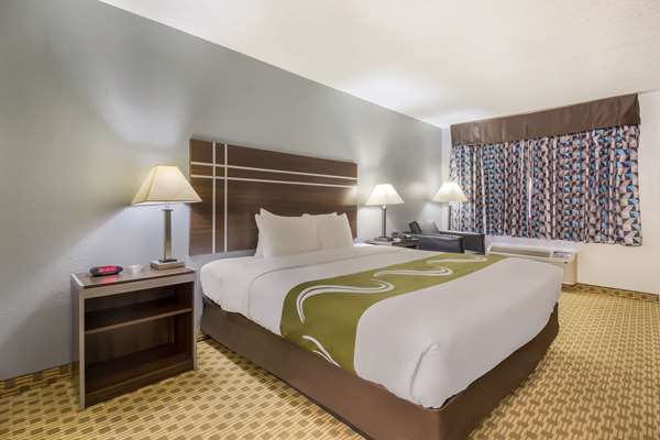  - Quality Inn Madisonville - I-45, Exit 142
