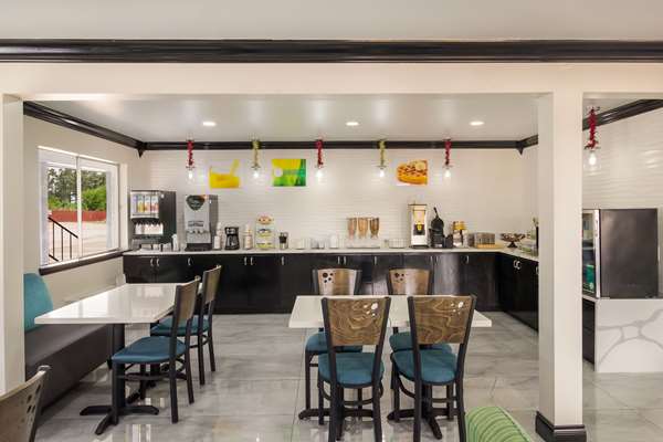 Amenities - Quality Inn Madisonville - I-45, Exit 142