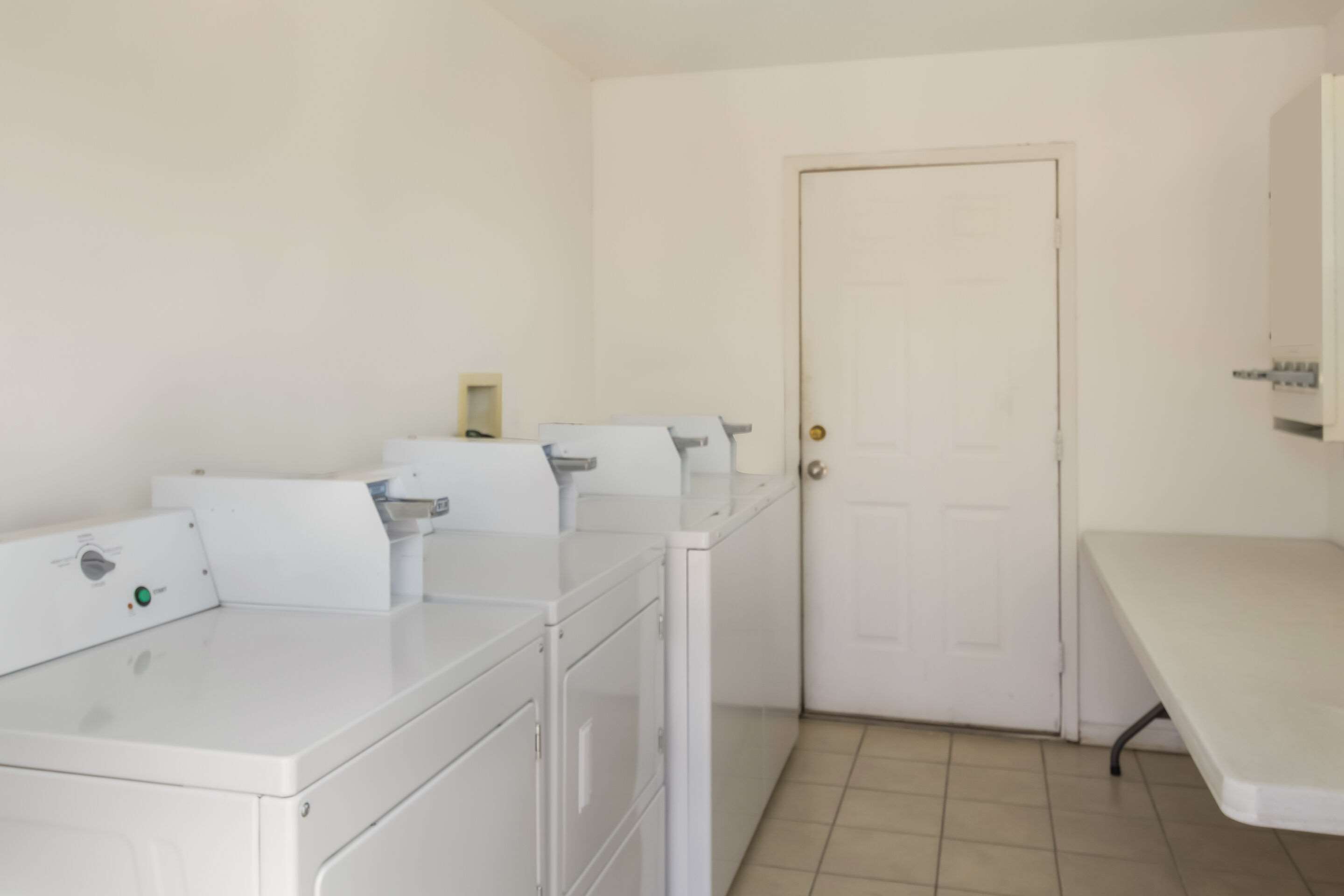 Guest laundry facilities | Quality Inn Madisonville