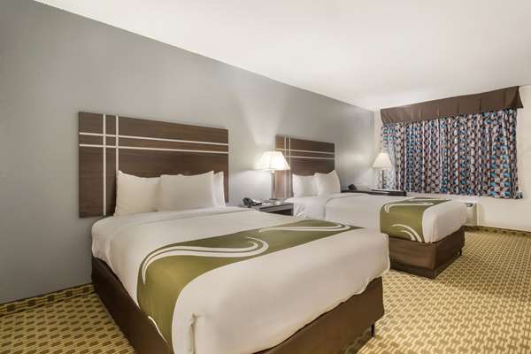  - Quality Inn Madisonville - I-45, Exit 142