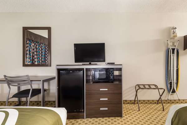  - Quality Inn Madisonville - I-45, Exit 142