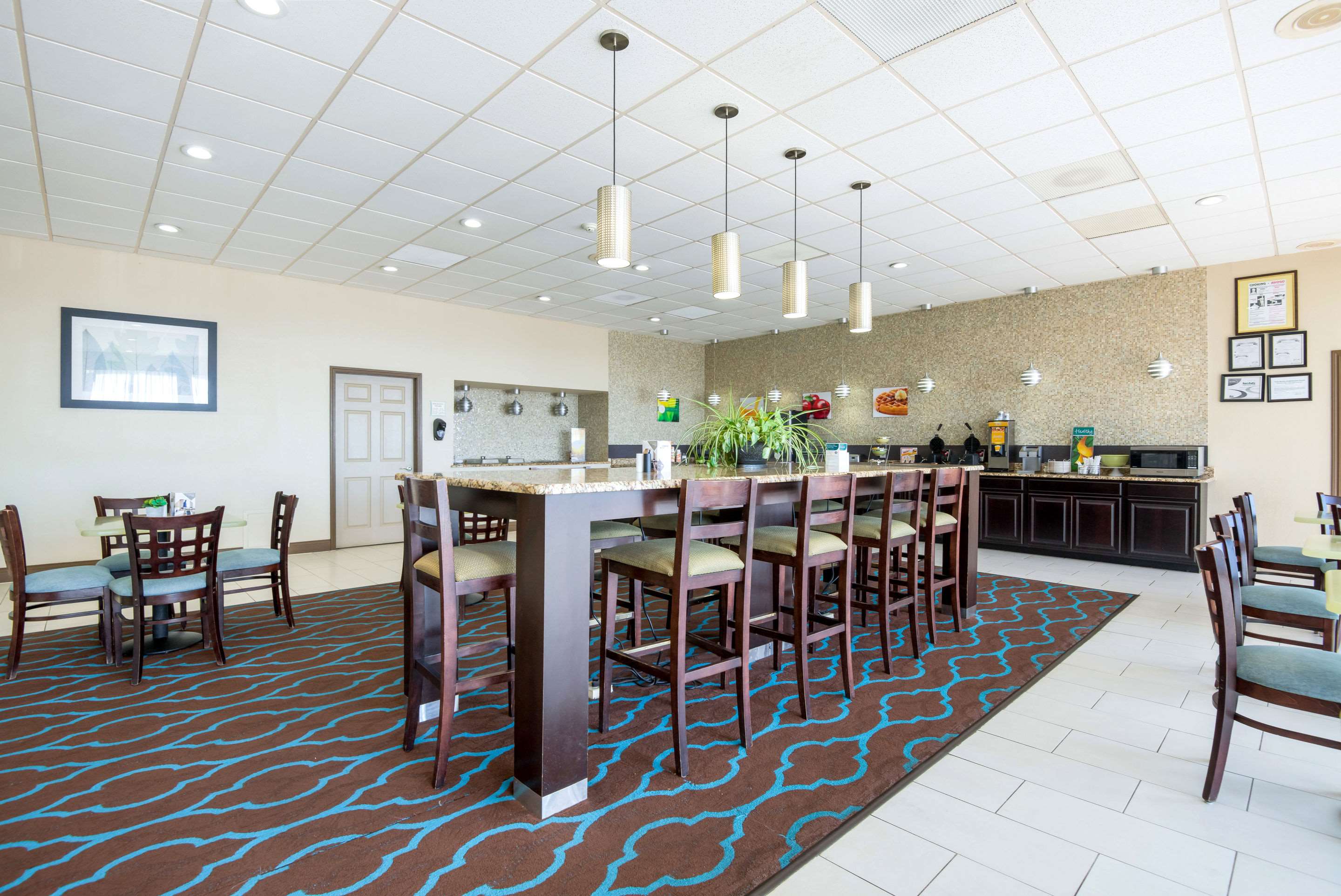 Breakfast area