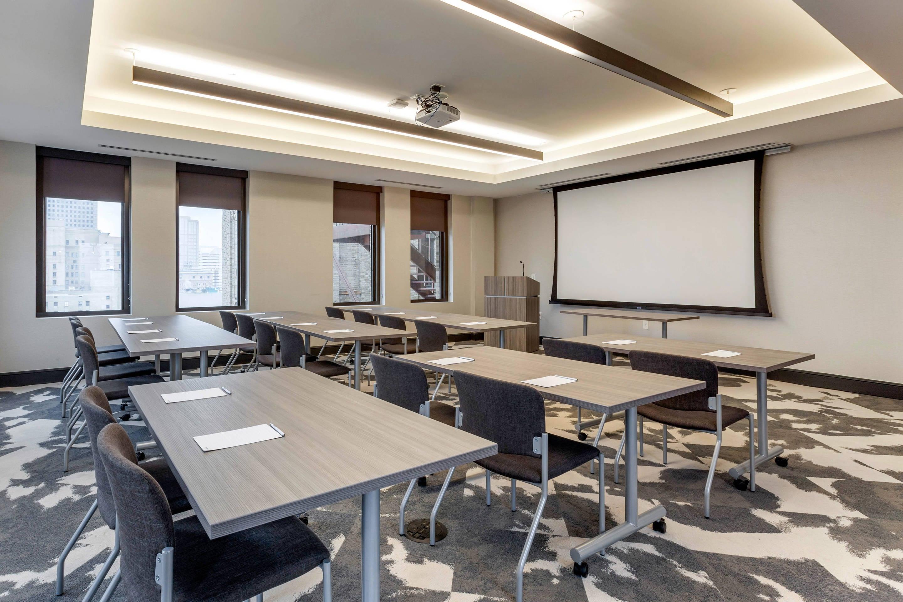 Meeting room | Cambria Hotel Houston Downtown Convention Center