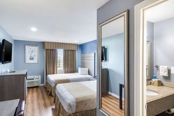  - Rodeway Inn & Suites Port Arthur