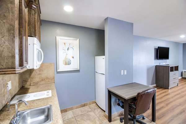  - Rodeway Inn & Suites Port Arthur