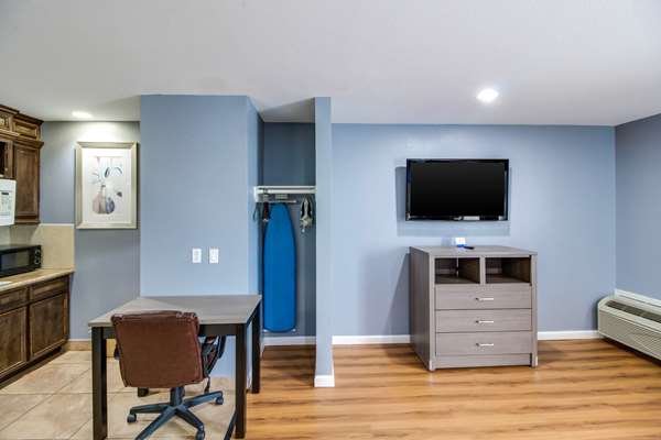 Suite - Rodeway Inn & Suites Port Arthur