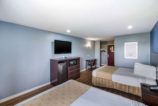  - Rodeway Inn & Suites Port Arthur