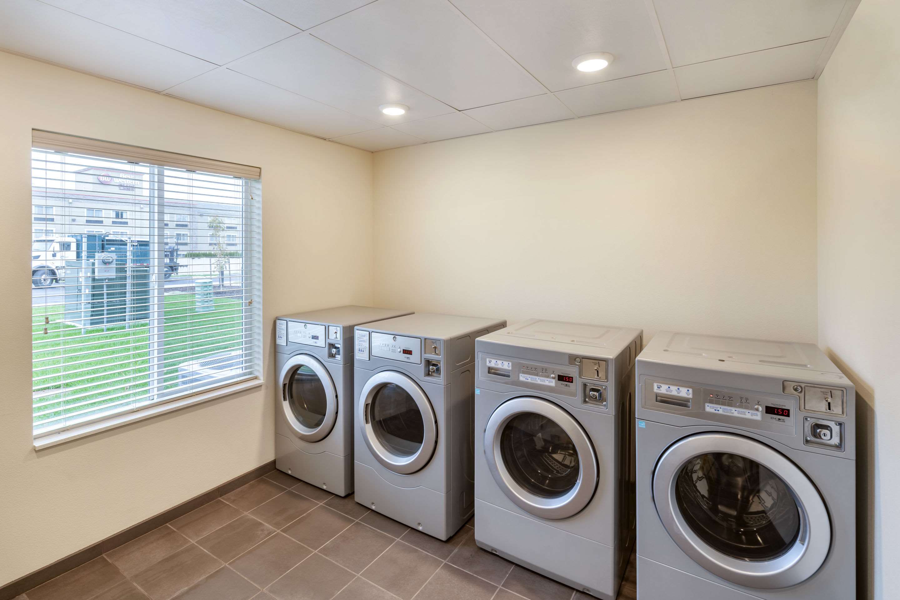 Guest laundry facilities | MainStay Suites Spokane Airport