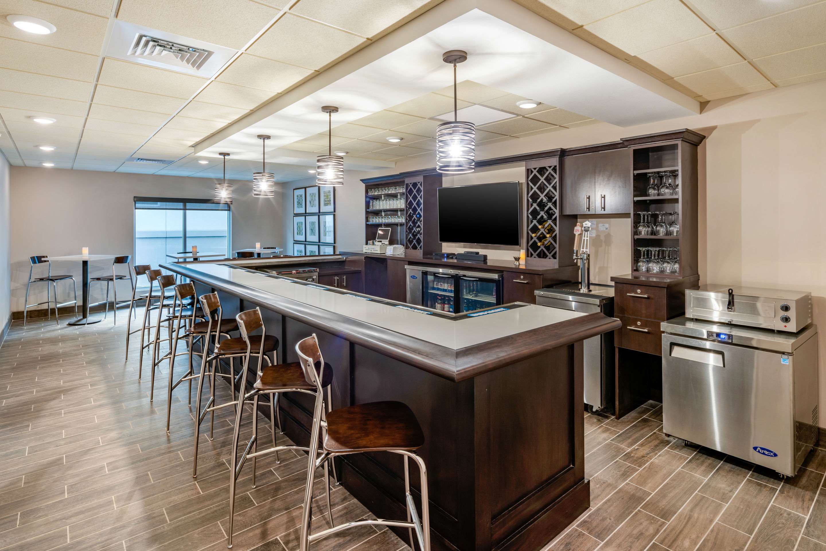 Hotel bar | MainStay Suites Spokane Airport