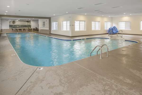 Pool - Suites at Fall Creek Branson