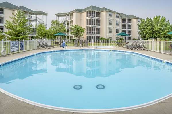 Pool - Suites at Fall Creek Branson
