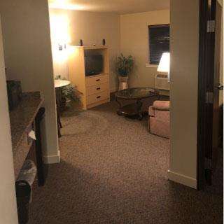 Suite - Garibaldi House Inn & Suites