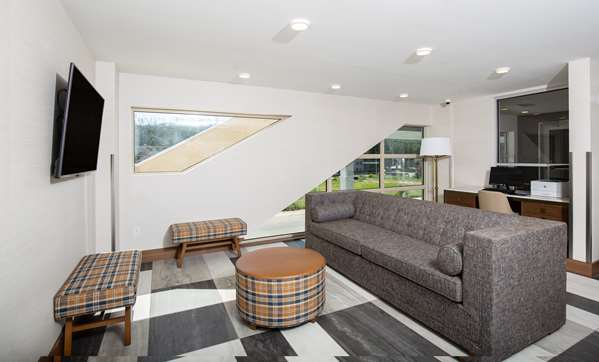 Conference Area - Pomeroy Hotel Fort McMurray