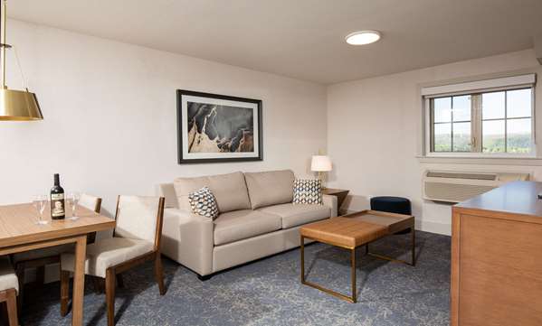  - Pomeroy Hotel Fort McMurray