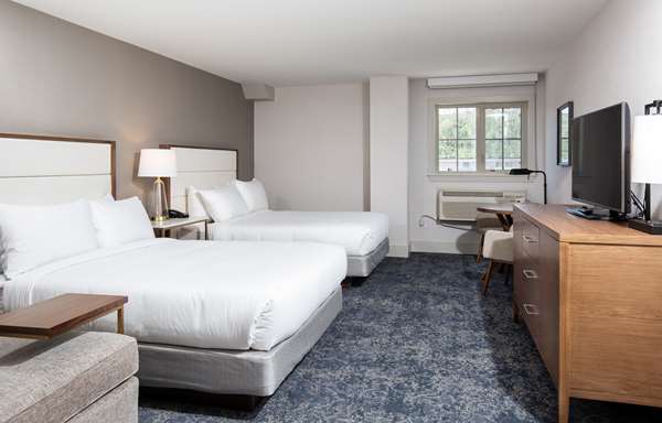  - Pomeroy Hotel Fort McMurray