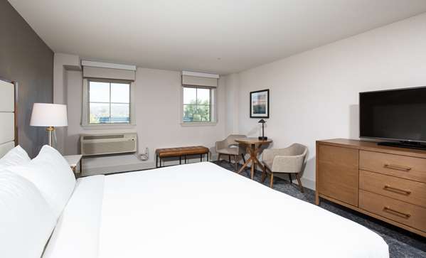  - Pomeroy Hotel Fort McMurray