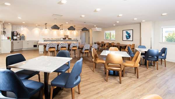  - Pomeroy Hotel Fort McMurray