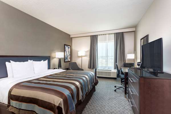  - Wingate by Wyndham Angola - I-69, Exit 348