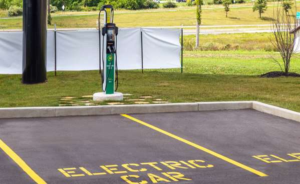  - Wingate by Wyndham Angola - I-69, Exit 348