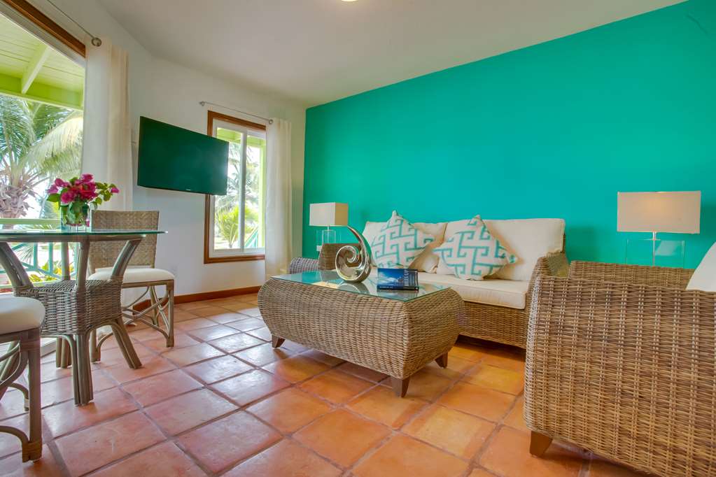 COSTA BLU BEACH RESORT, TRADEMARK C-guestroom-Guest Room,On-Site.jpg
