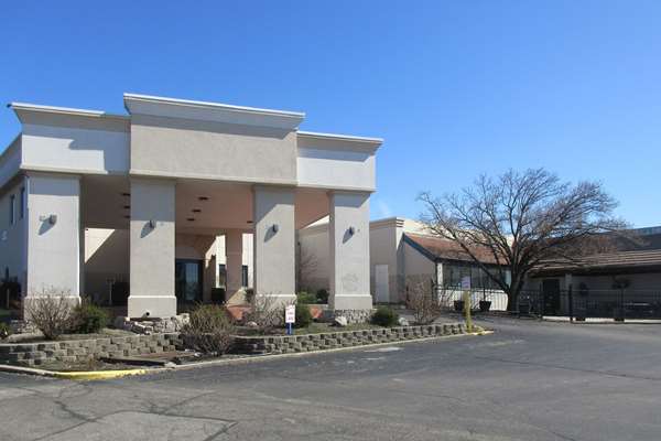 Exterior view - Quality Inn & Suites Cincinnati - I-71, Exit 8 & 8A