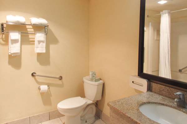  - Quality Inn & Suites Cincinnati - I-71, Exit 8 & 8A