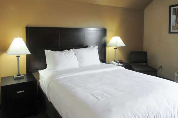  - Quality Inn & Suites Cincinnati - I-71, Exit 8 & 8A