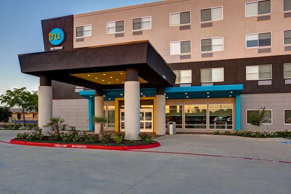 Exterior view - Tru by Hilton Hotel Grand Prairie