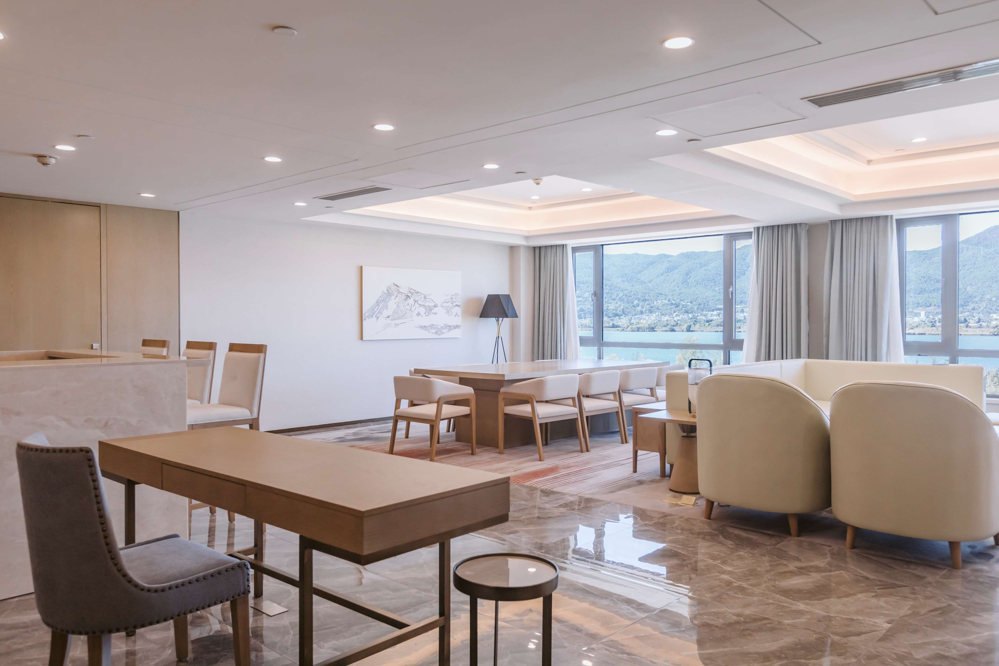 Hilton Lijiang Room Type - KING 1BEDRM EXECUTIV SUITE