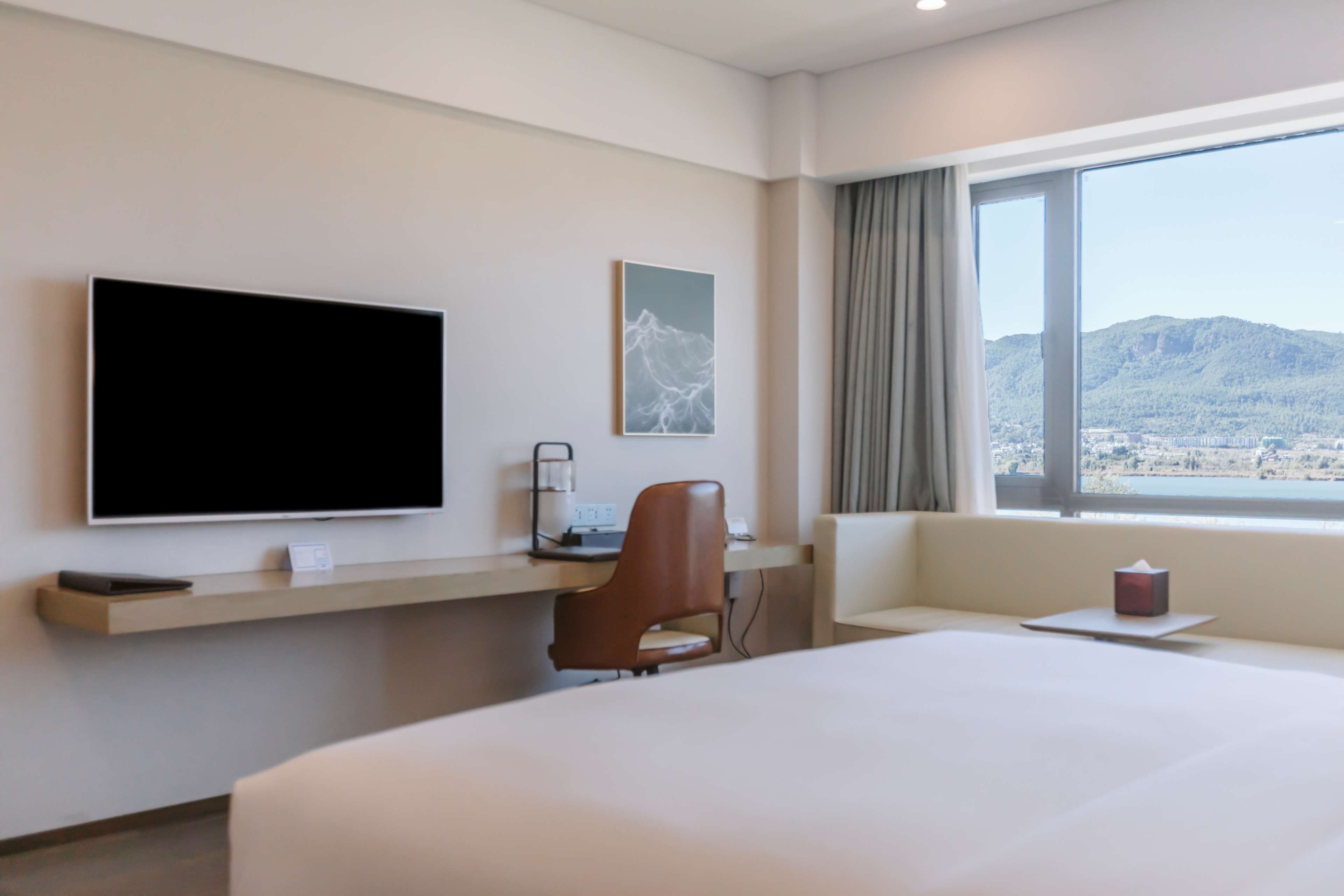 Hilton Lijiang Room Type - KING DELUXE ROOM