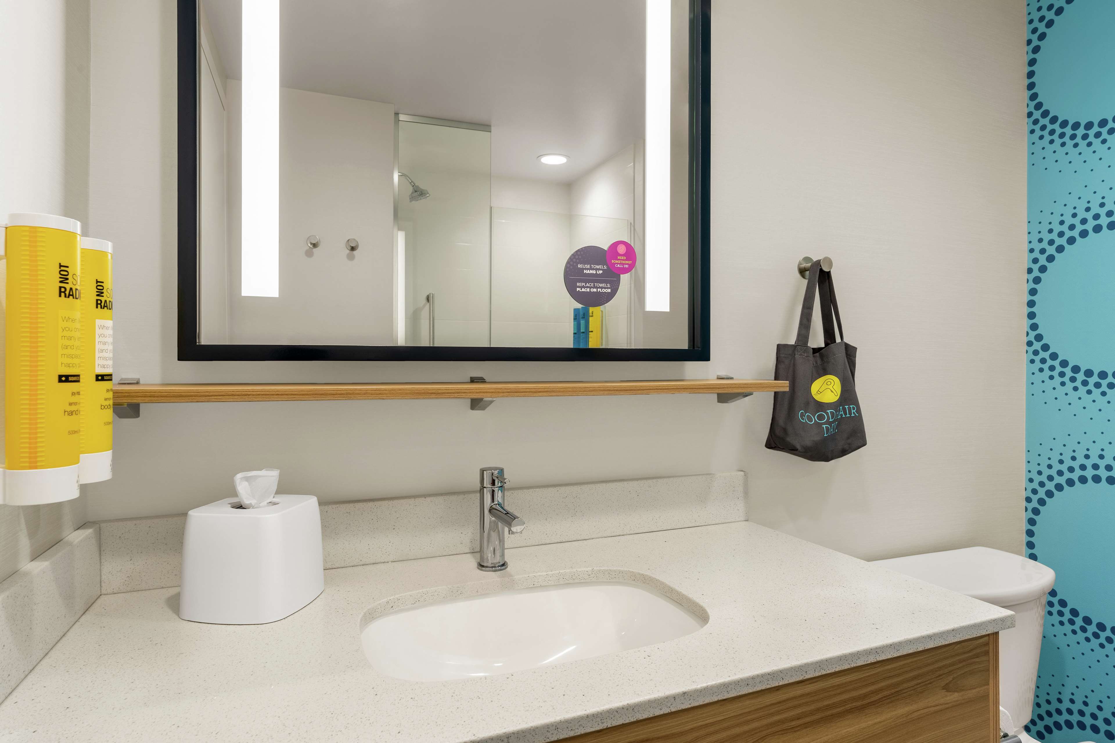 Tru By Hilton Hershey Chocolate Avenue Room Type - 1 KING HEARING ACCESSIBLE