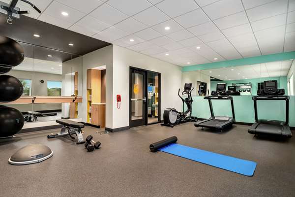 Fitness/ Exercise Room - Tru by Hilton Hotel Hershey