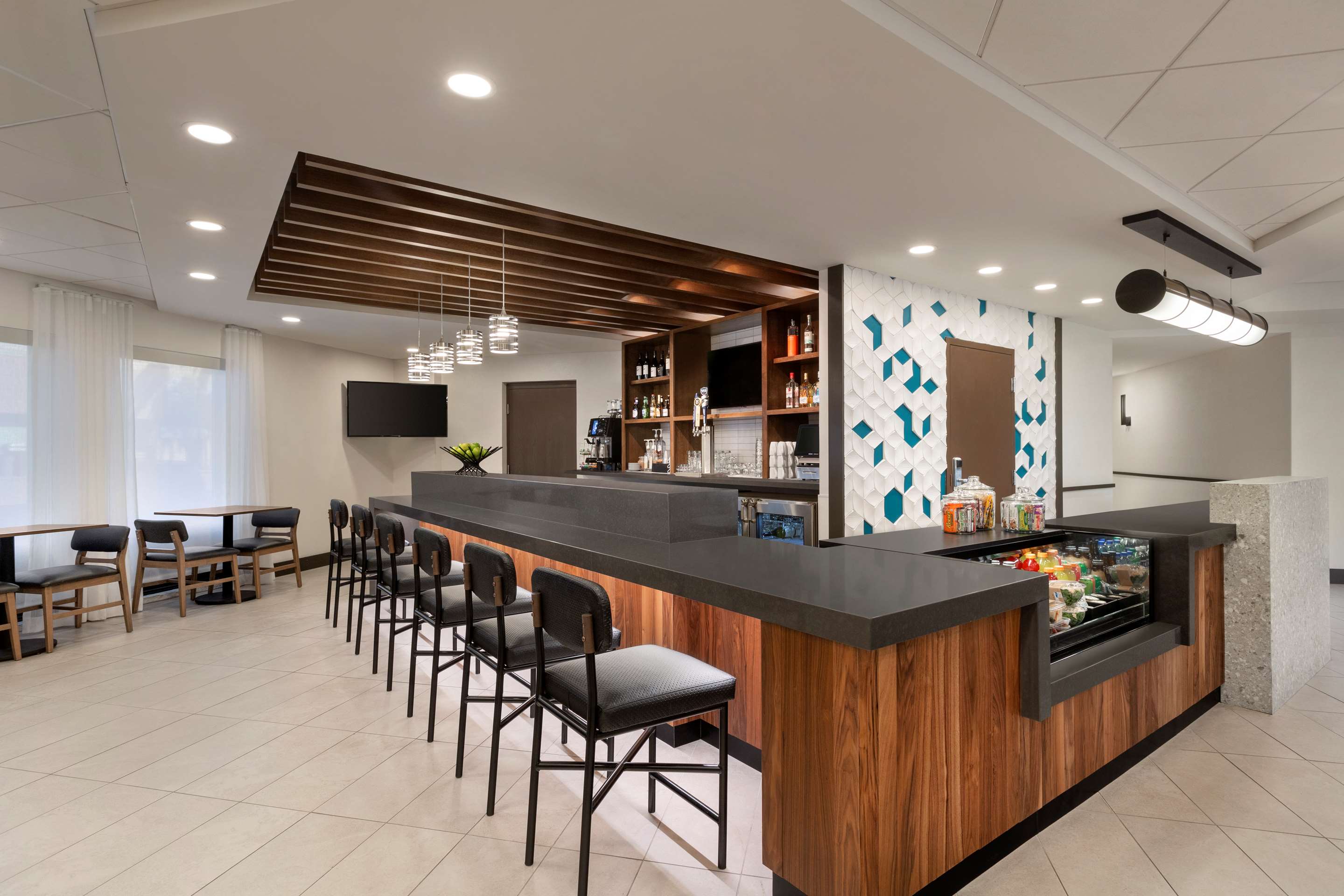 Bar Lounge | Hyatt Place Tucson – Central