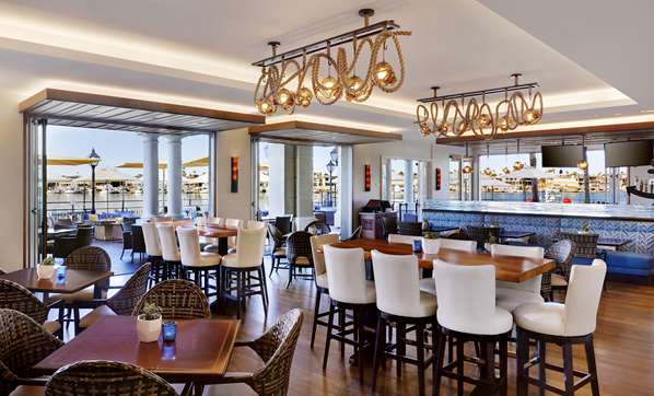 Restaurant - Balboa Bay Resort Newport Beach